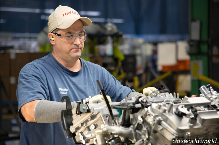 Toyota начнёт производство гибридной Corolla в США, инвестируя почти $1 млрд в местное производство | Carscoops